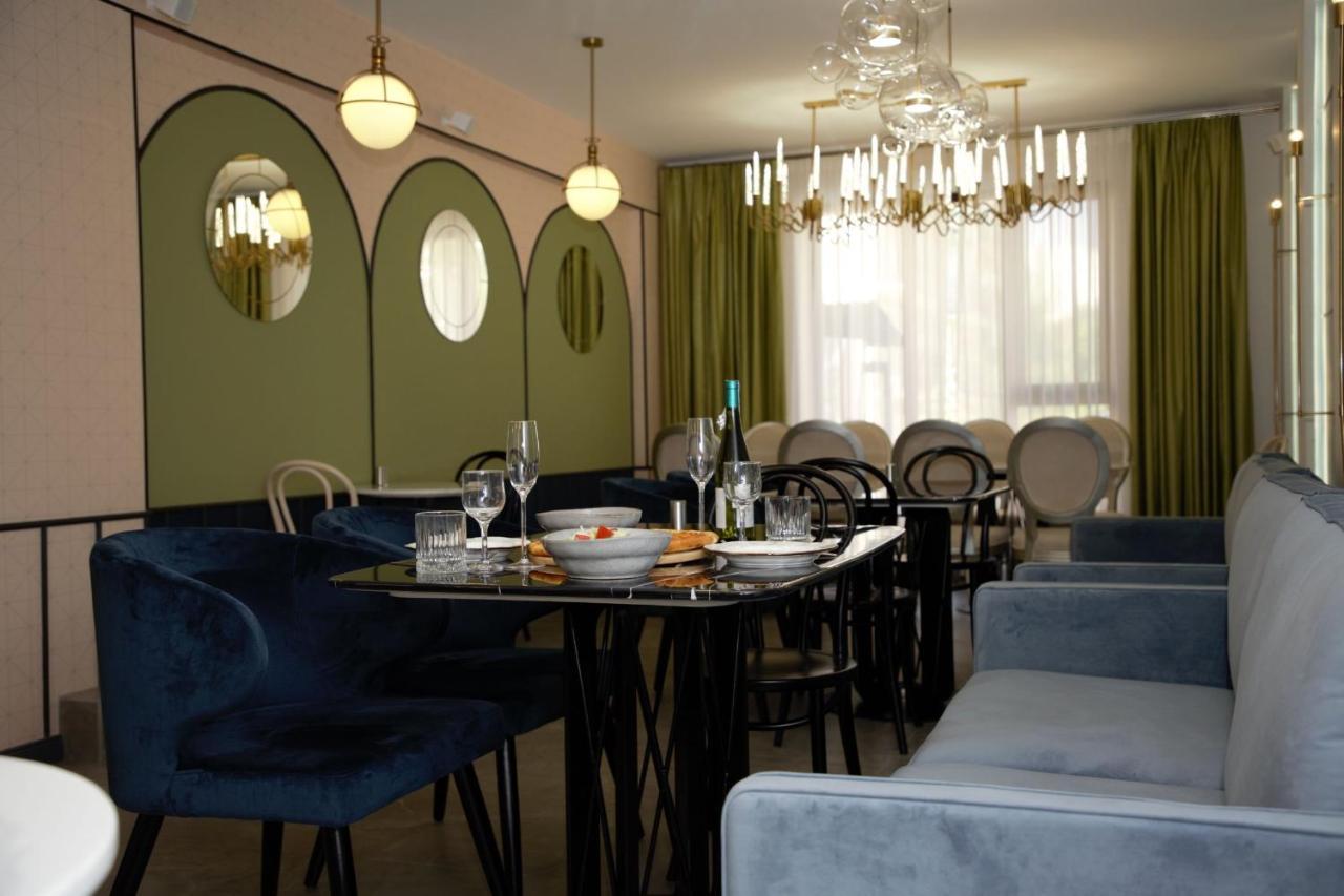 Maison Bosteri Bagian luar foto